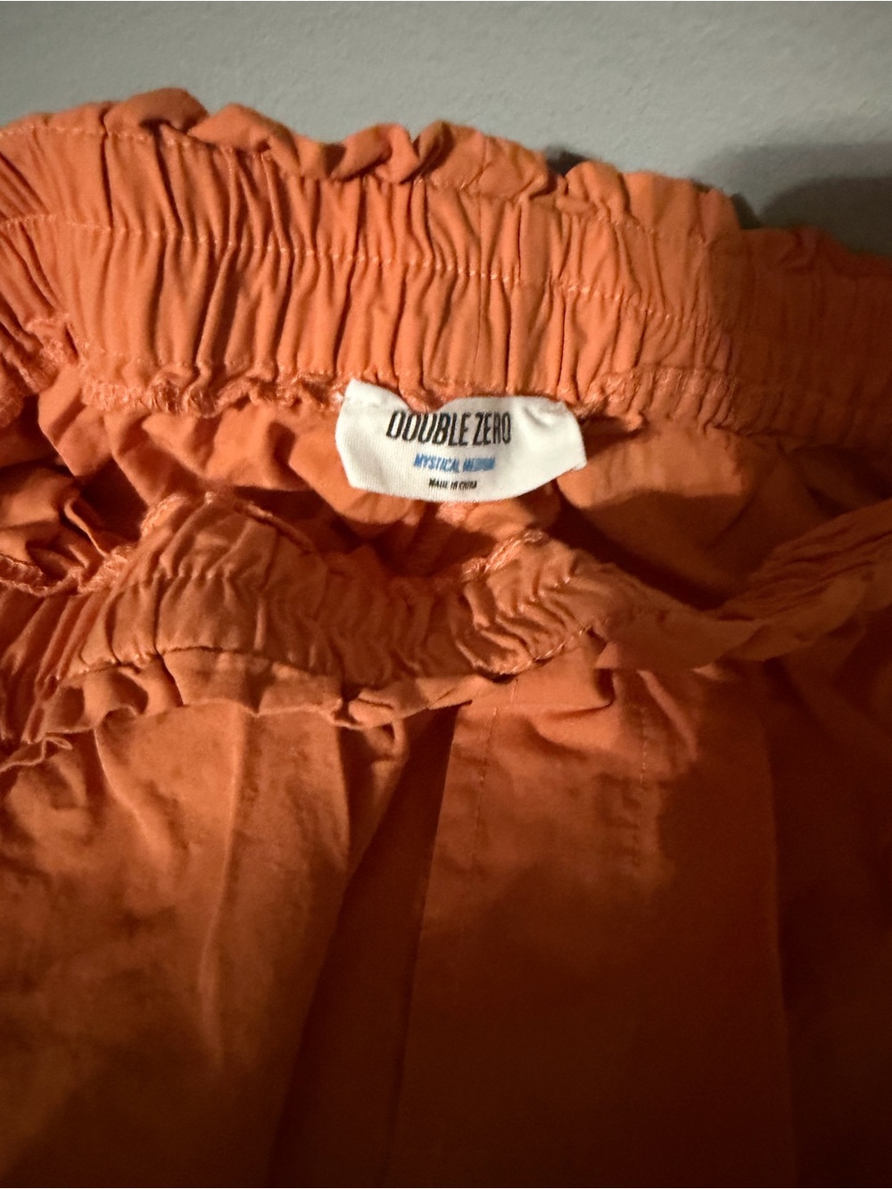 Double Zero Rust Ruffle Shorts - Picture 2 of 2